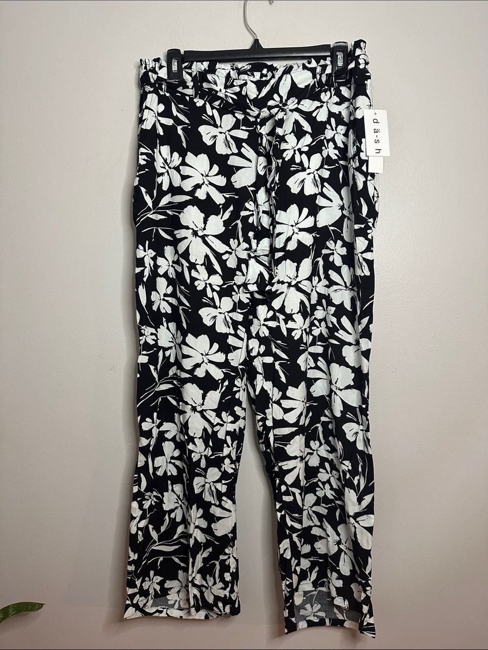 Dash Black & White Floral Wide Leg Pants size L NWT